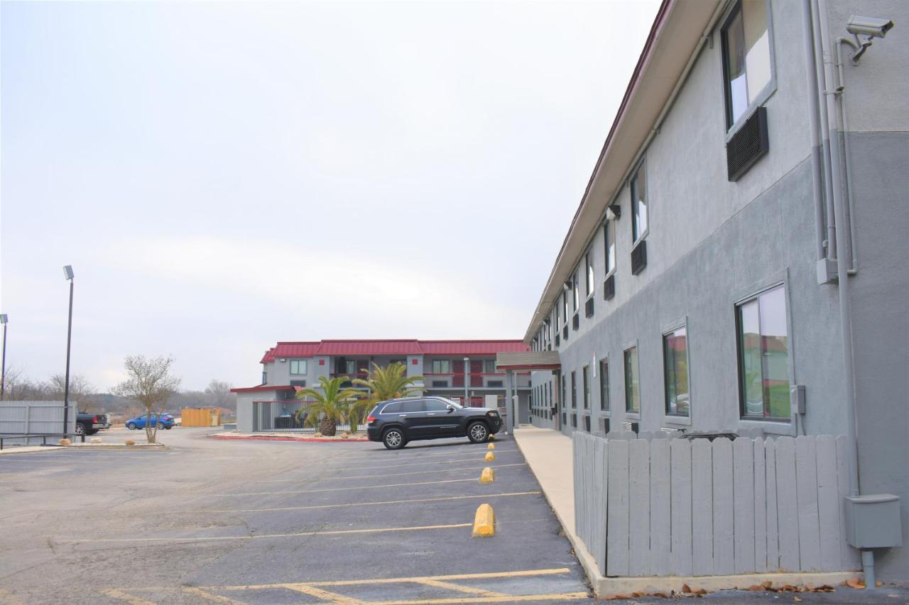 Hotel Super 8 By Wyndham New Braunfels I-35 Extérieur photo